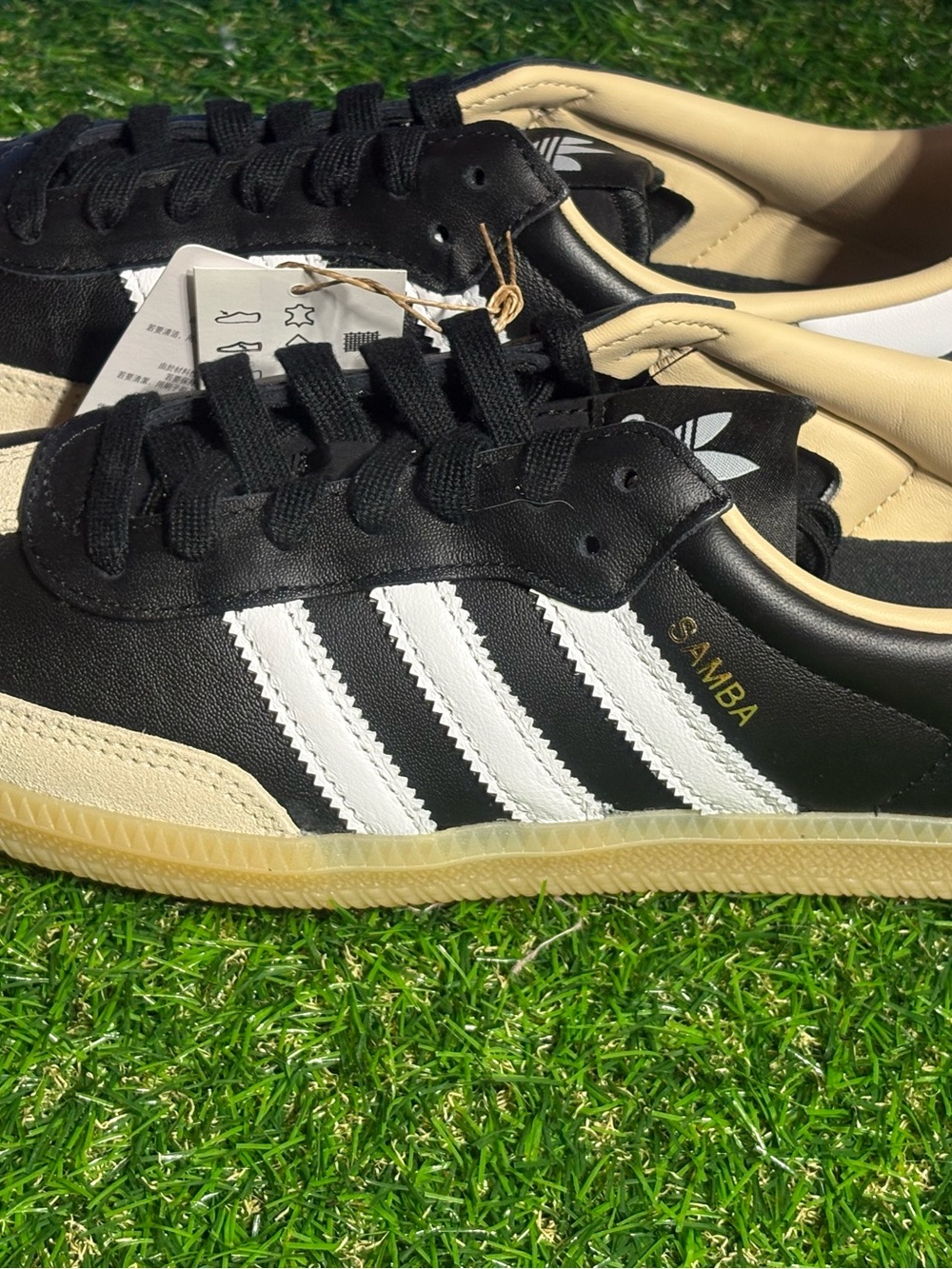 adidas Samba Men's Sneakers - Black / White / Cream